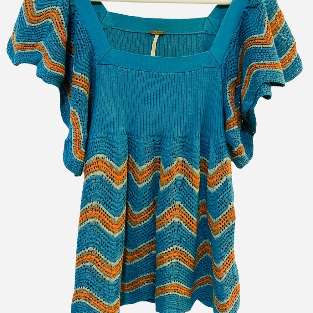 FREE PEOPLE SWEATER